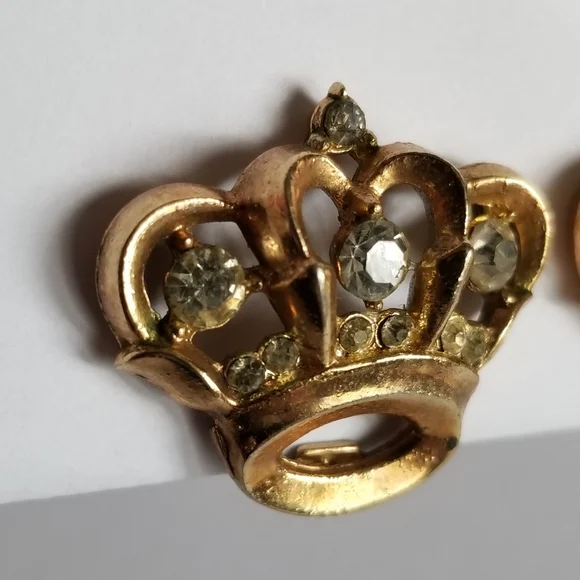 Relisted-Vintage crown shaped clip earrings gold tone clear rhinestones royal - Picture 13 of 17